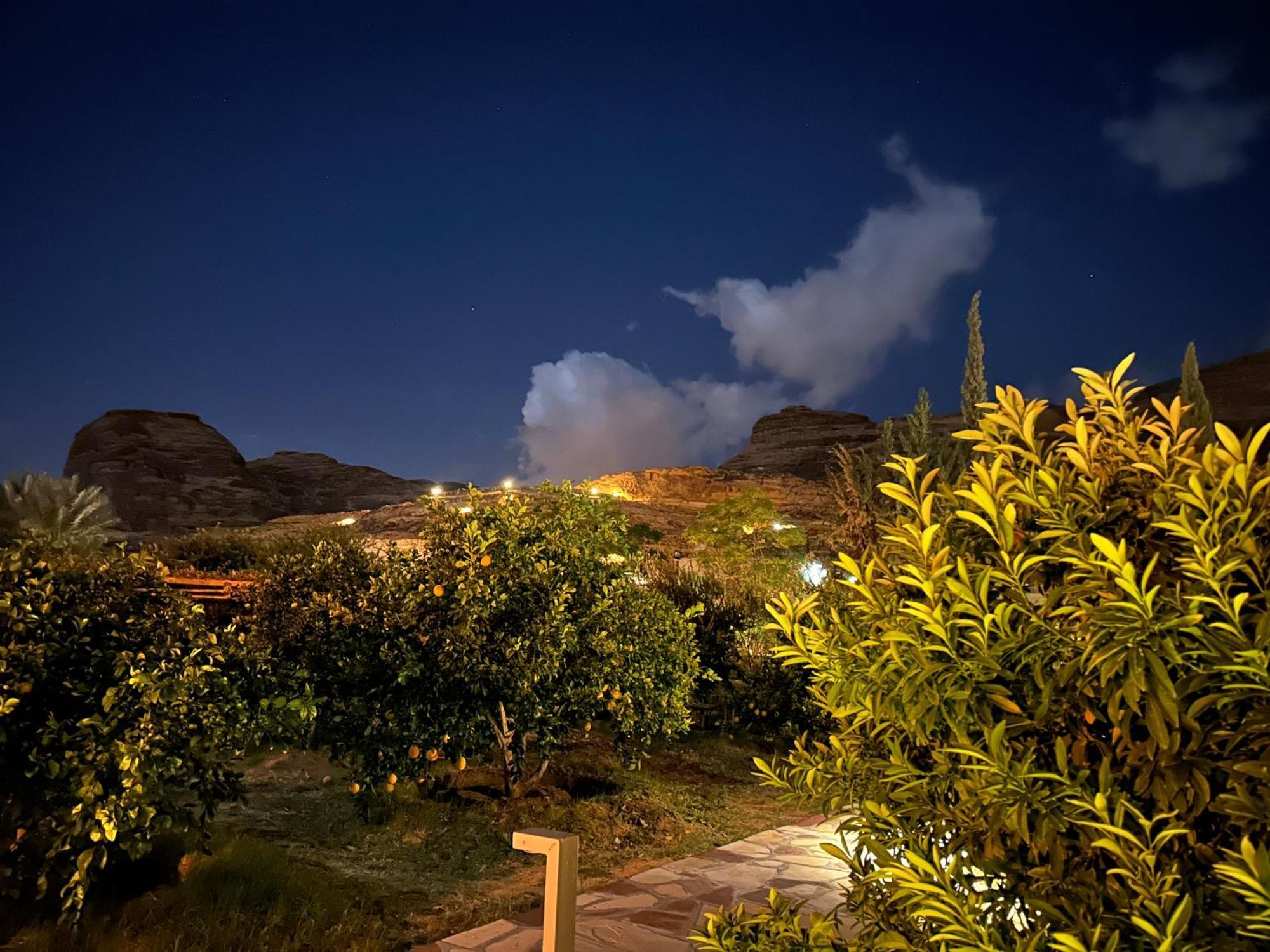 Rural Tents Naseem الخيمةالريفيةalouzaib อาลูลา ภายนอก รูปภาพ
