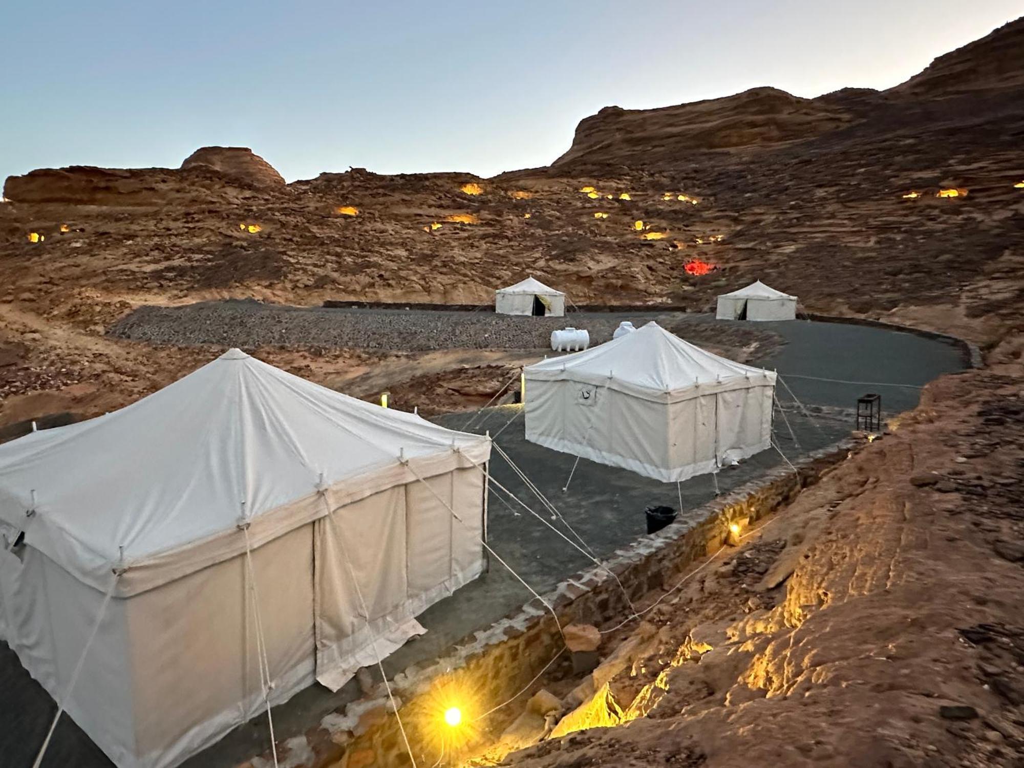 Rural Tents Naseem الخيمةالريفيةalouzaib อาลูลา ภายนอก รูปภาพ